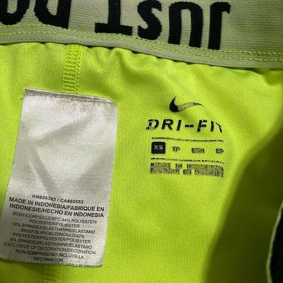 GUC - Nike - XS - Picture 6 of 7